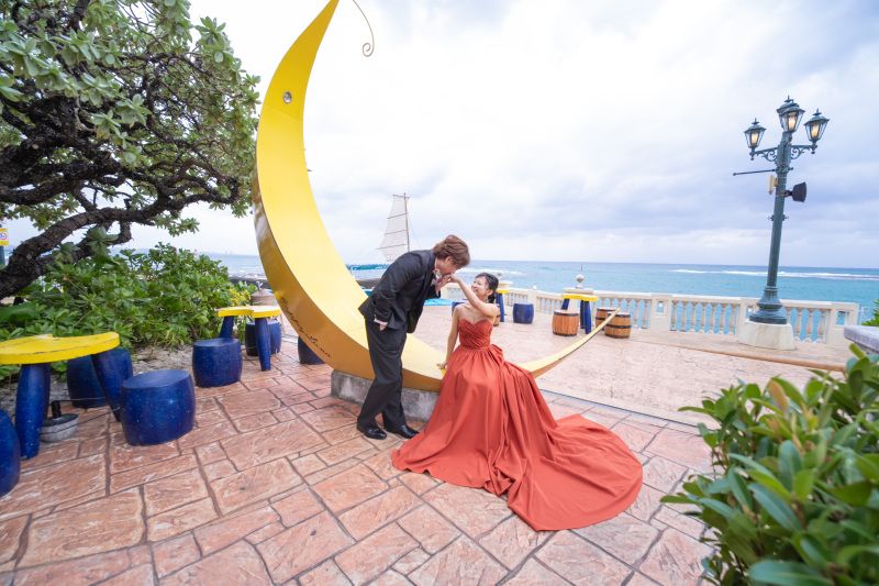 月のオブジェでロマンチックに