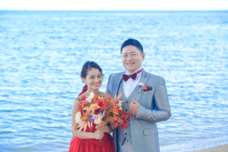 撮影レポ｜赤ドレス&白ドレスで大満喫♡沖縄ビーチとアメリカンビレッジ