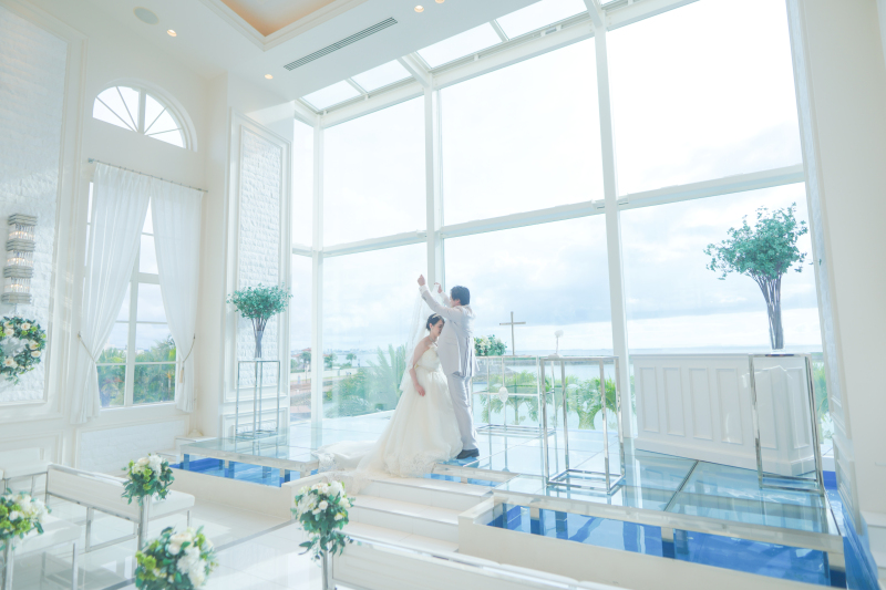 チャペル撮影にはやっぱりウェディングドレス