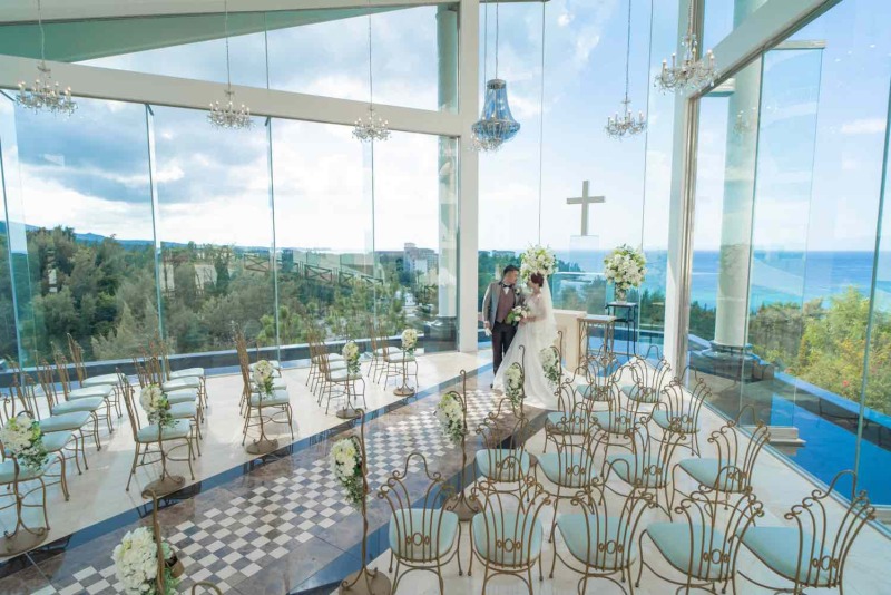 【NEW】ダイヤモンドチャペルプラン¥182,000♪♪煌びやかなチャペルとビーチでの撮影プラン♪