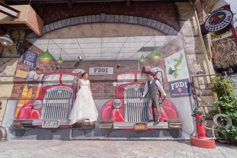 【12月~2月限定】★ビーチ&アメリカンビレッジ撮影プラン★ドレス2着でカラフルな撮影プラン!