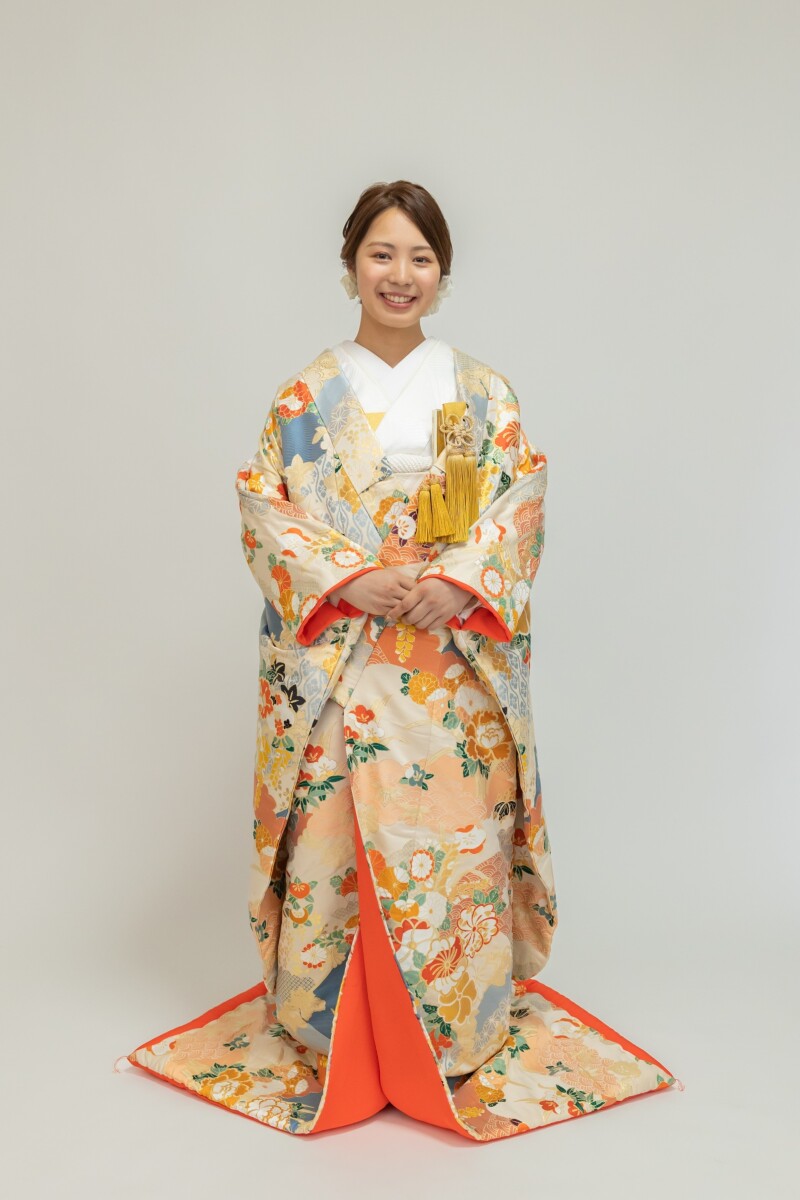 色打掛３９《慶長花比べ(クリーム)》