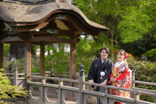 三渓園にて【スタジオレイル】各地ロケーション撮影・スタジオ撮影撮影場所は自由にお選びください。おふたりのご要望に全力でサポートさせていただきます。横浜発の前撮りは「スタジオレイル」で！