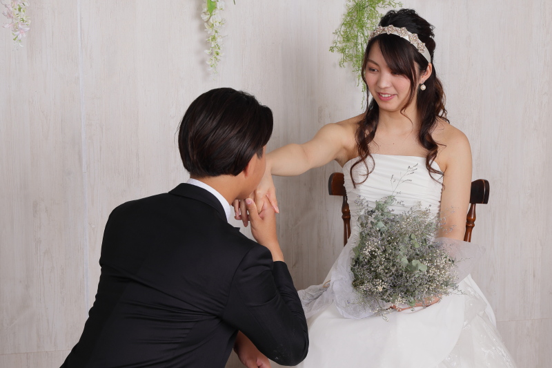 スタジオ撮影・洋装【スタジオレイル】各地ロケーション撮影・スタジオ撮影撮影場所は自由にお選びください。おふたりのご要望に全力でサポートさせていただきます。横浜発の前撮りは「スタジオレイル」で!