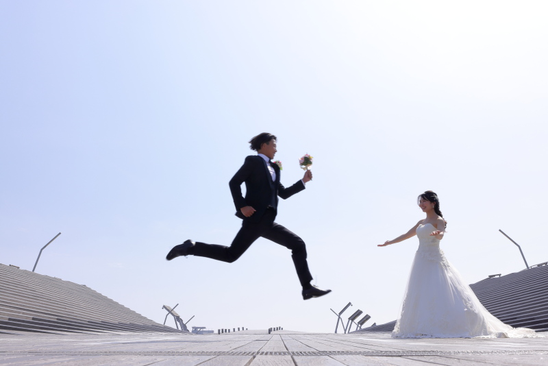 大さん橋にて♪【スタジオレイル】各地ロケーション撮影・スタジオ撮影撮影場所は自由にお選びください。おふたりのご要望に全力でサポートさせていただきます。横浜発の前撮りは「スタジオレイル」で!