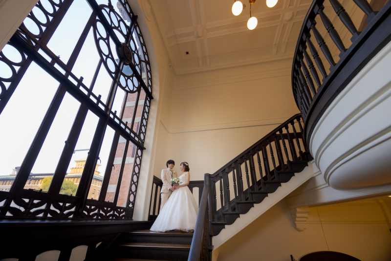 ⑩【開港記念会館✕洋装スタジオ】★レトロな屋内施設&豪華スタジオ背景★7大特典付★衣装追加料ナシ!★ロケ地代込み!★送迎車あり!