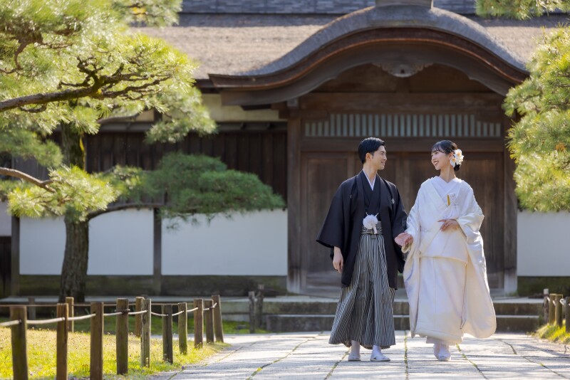 ⑭《各月先着１０組様限定》【三渓園】和装ロケーション★４月・５月★和装打掛２点着用(白無垢＆色打掛)★８大特典すべてプレゼント♪