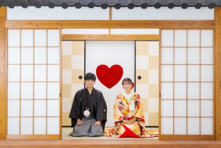①【和装スタジオ撮影】★こだわりのスタジオ背景★「和室＆庭園」★『７つの特典をすべてプレゼント♪』★衣装追加料金ナシ！