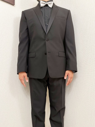 ドルチェ＆ガッバーナタキシード　黒シャツ×シルバー蝶ネクタイ