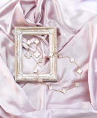 Van Cleef&Arpels A-２