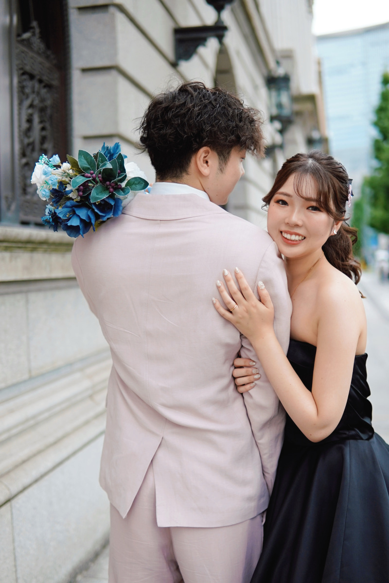 花嫁様振り返りポーズ