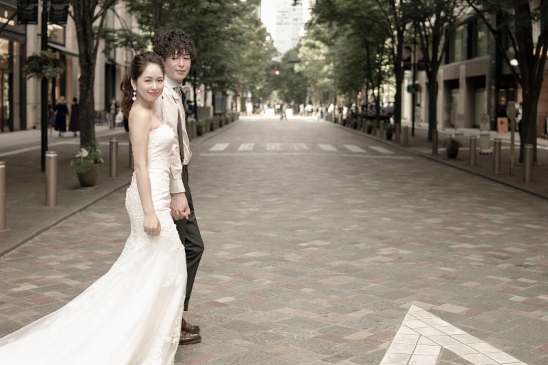 丸の内仲通りにて