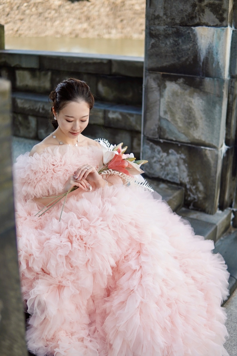 ふわもこドレスでソロウェディング♡