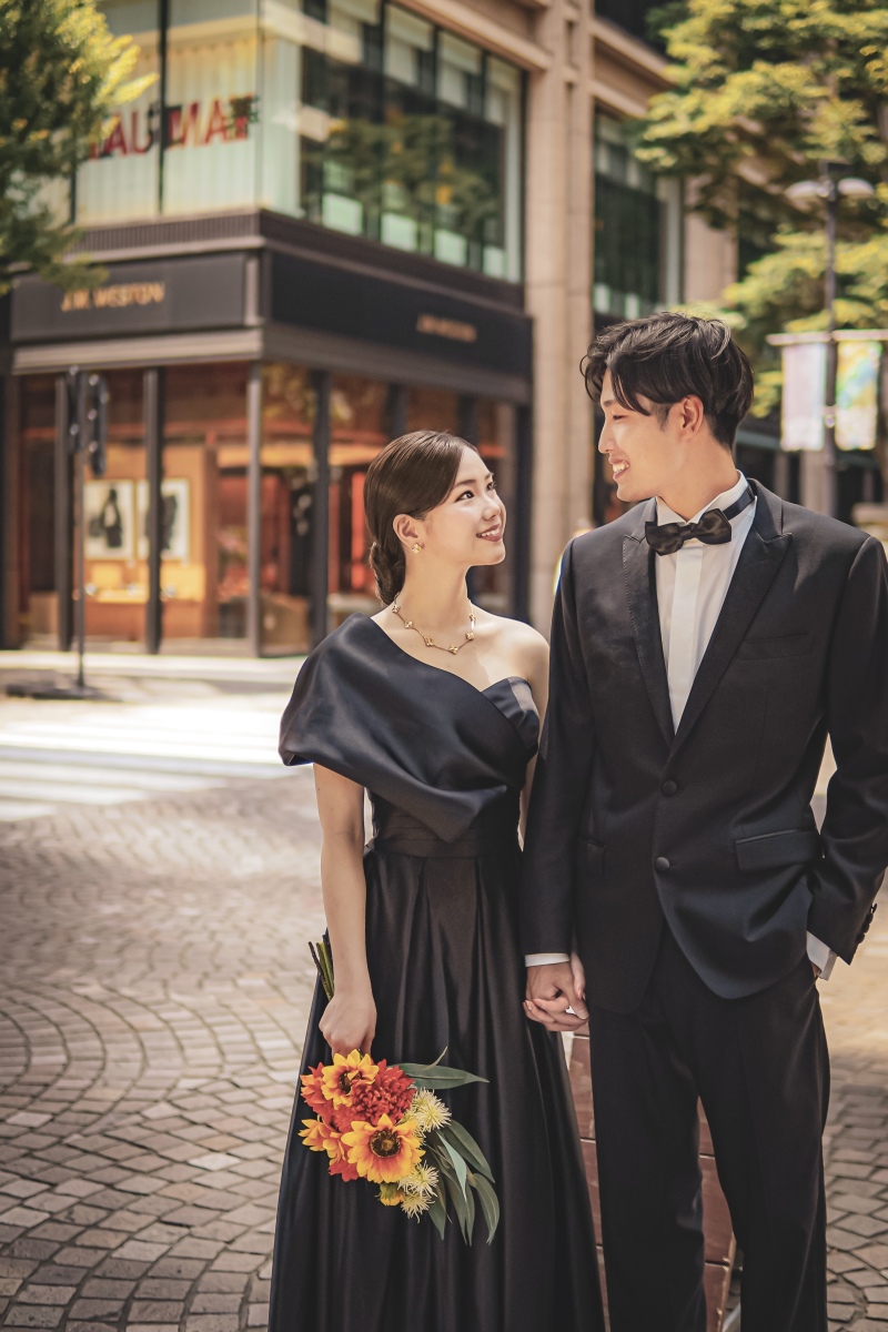 都会の街並みの中で♪