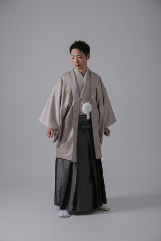 ベージュ×ダイヤ