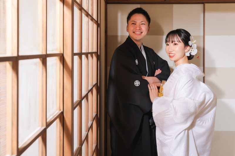 光に向かって輝く笑顔！