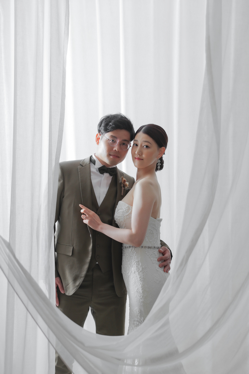 カーテンを使って