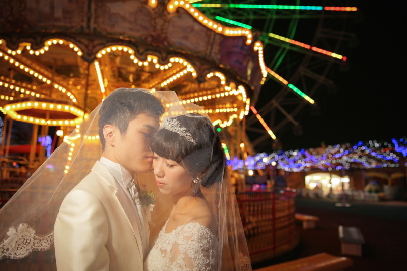 ベールに包まれて、、