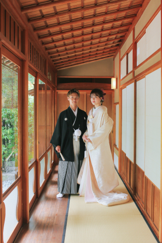 和装ロケーション：白鳥庭園