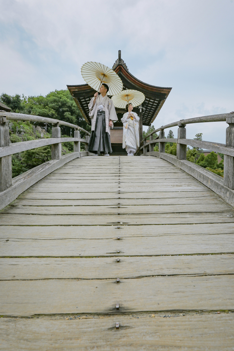 橋の上でお散歩