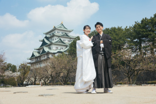 名古屋城＋屋内庭園で正座ショット