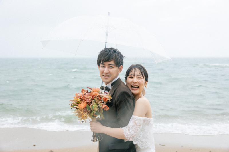 雨の日の野間灯台で