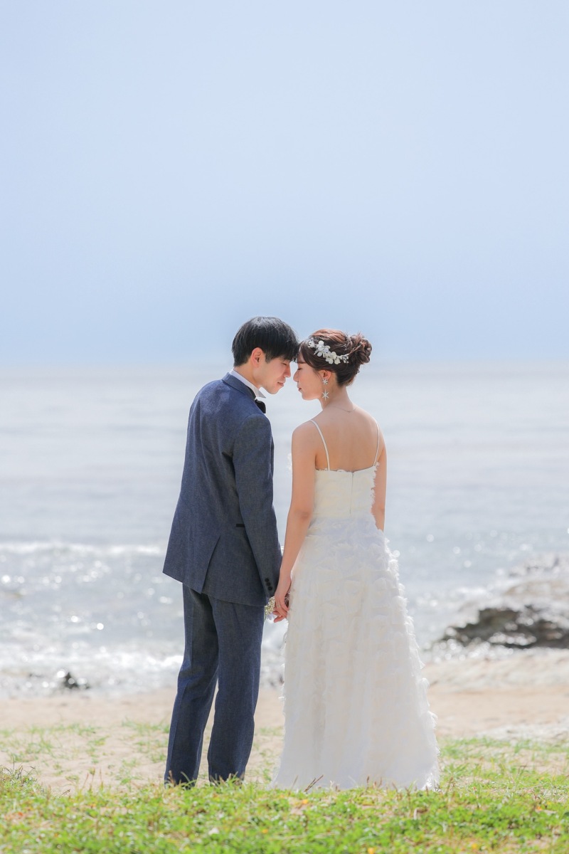 おでこコッツン