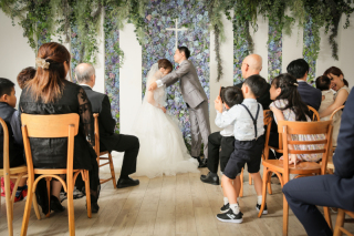 スタジオでできる結婚式のような撮影!!