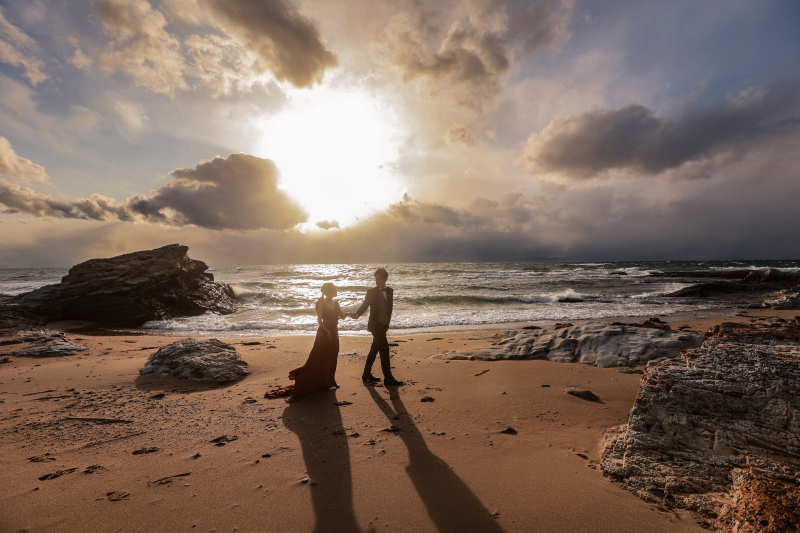 海岸を寄り添って