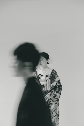 シンプル背景スタジオで自由スタイル撮影♪