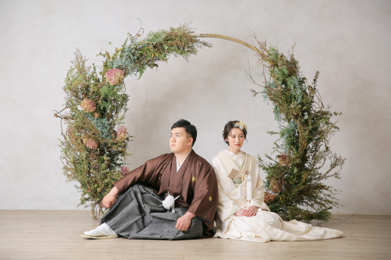 正座ショットとともに