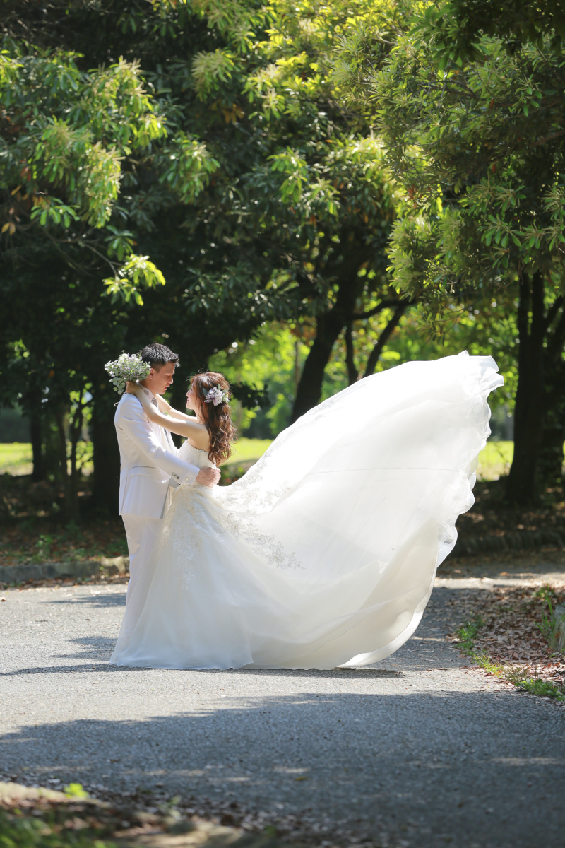 ドレスがふわり