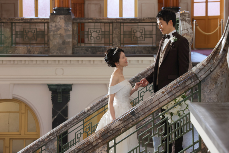 優しくエスコート