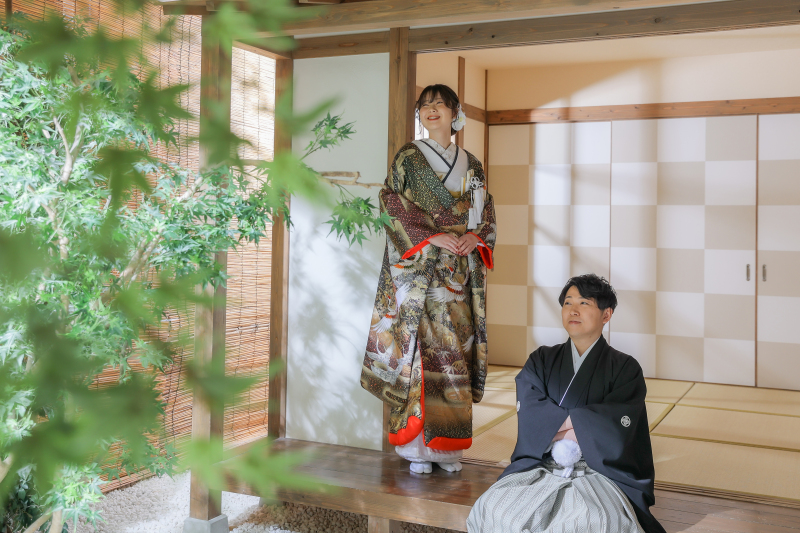 見つめる先には