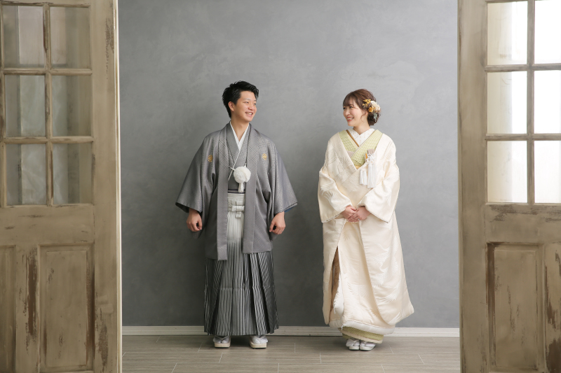 シンプルグレー壁