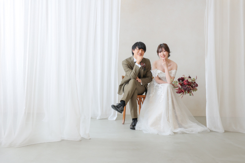 カーテン越しに