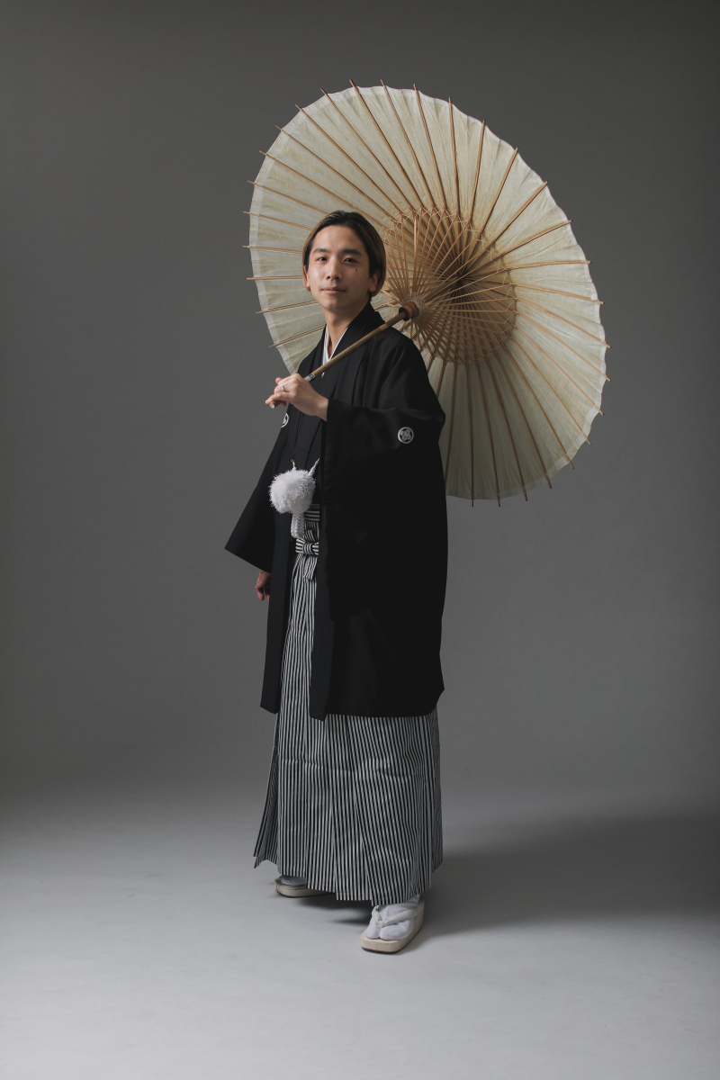 背景の明るさにも変化を