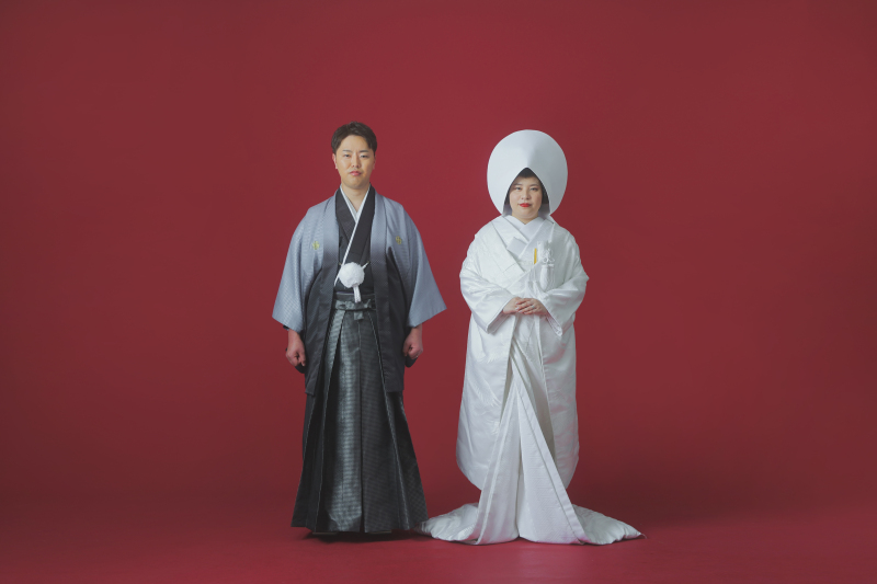 真紅の背景にチェンジ