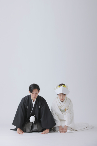 ルーズな新日本髪/角隠し