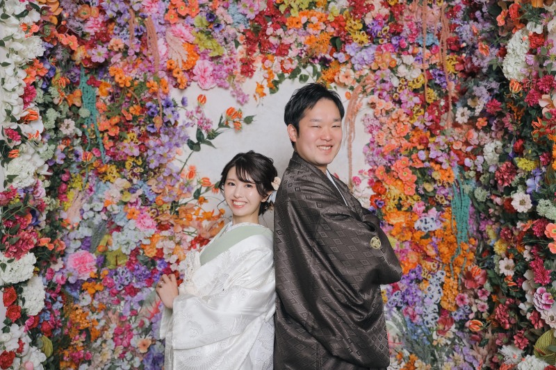 個性的な背景でお二人らしさを