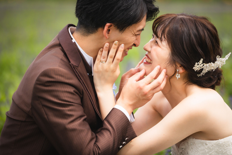 お二人の表情と