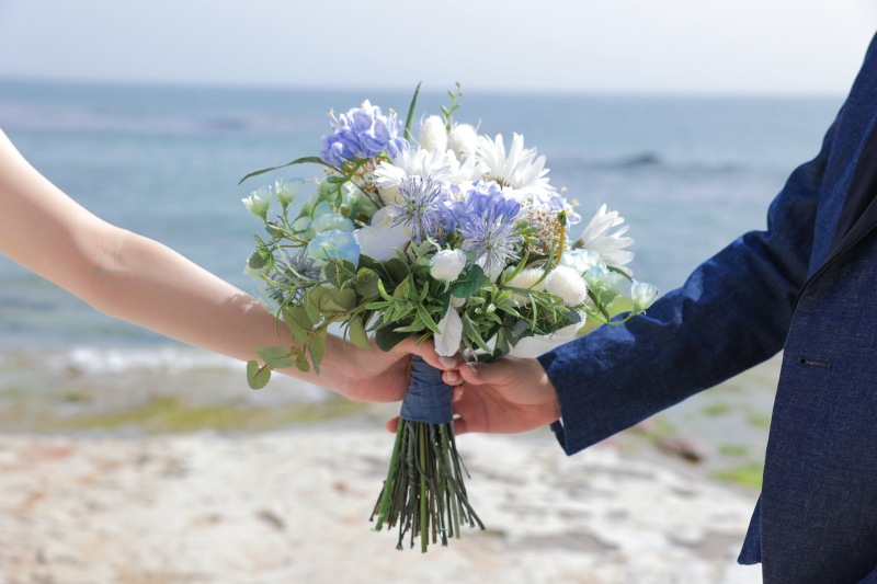 ブーケと海と