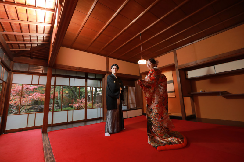 真っ赤な絨毯