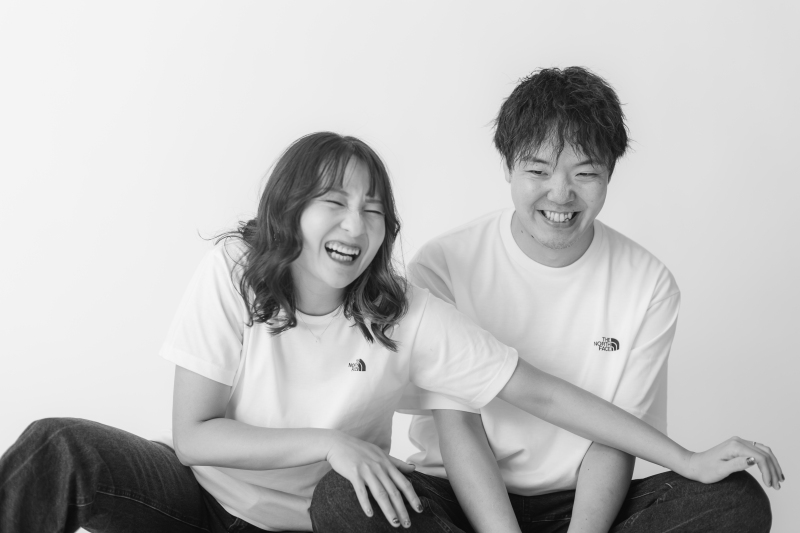 おそろいの服で