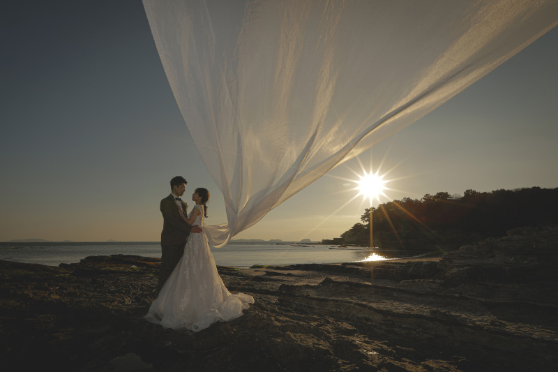 夕日とベールと