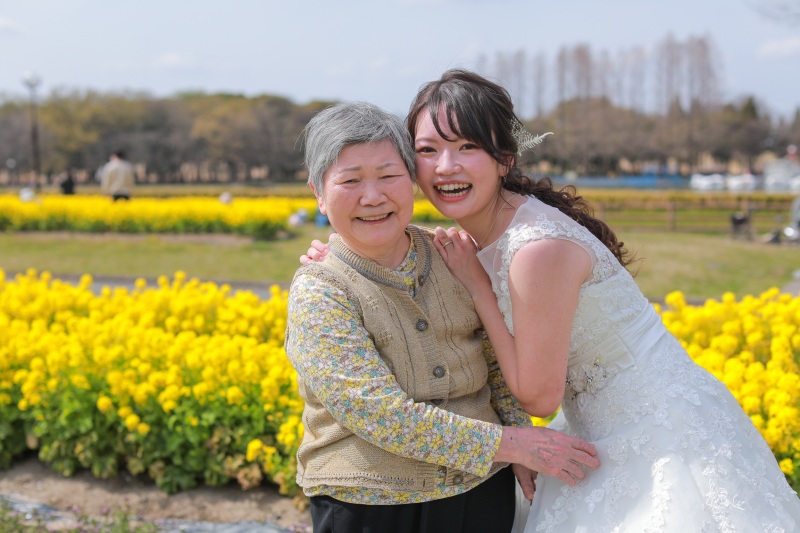 おばあちゃんとツーショットも