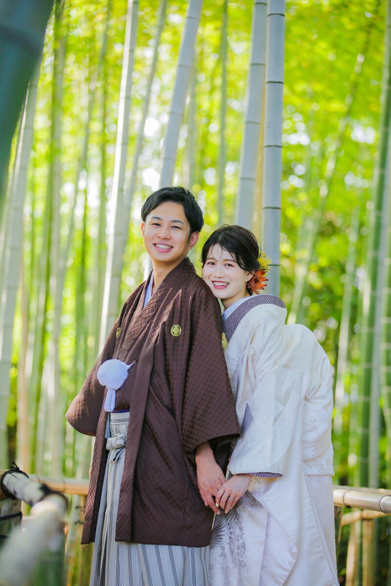 竹林に囲まれて