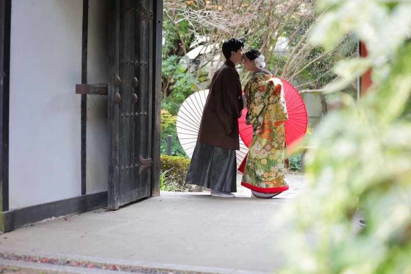 最後もシルエットで