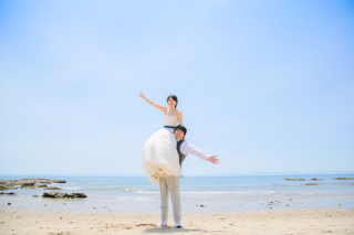 愛知の海で洋装ロケーション！！