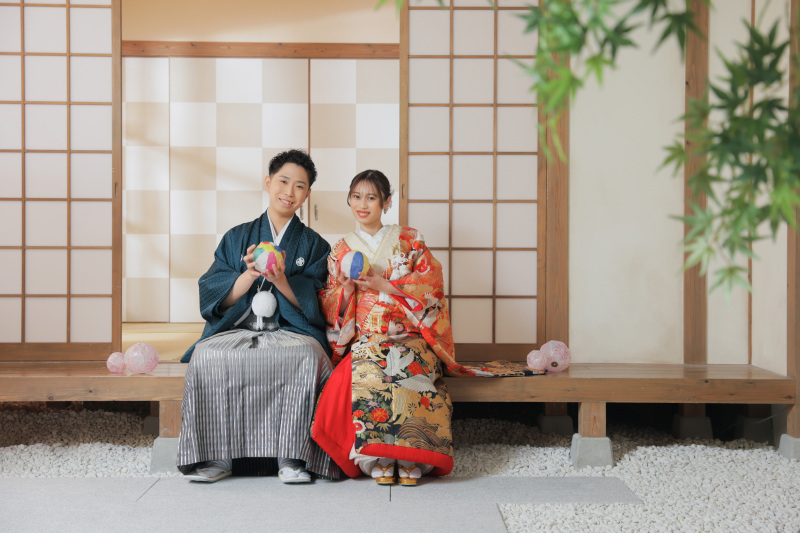 まずは縁側に座って